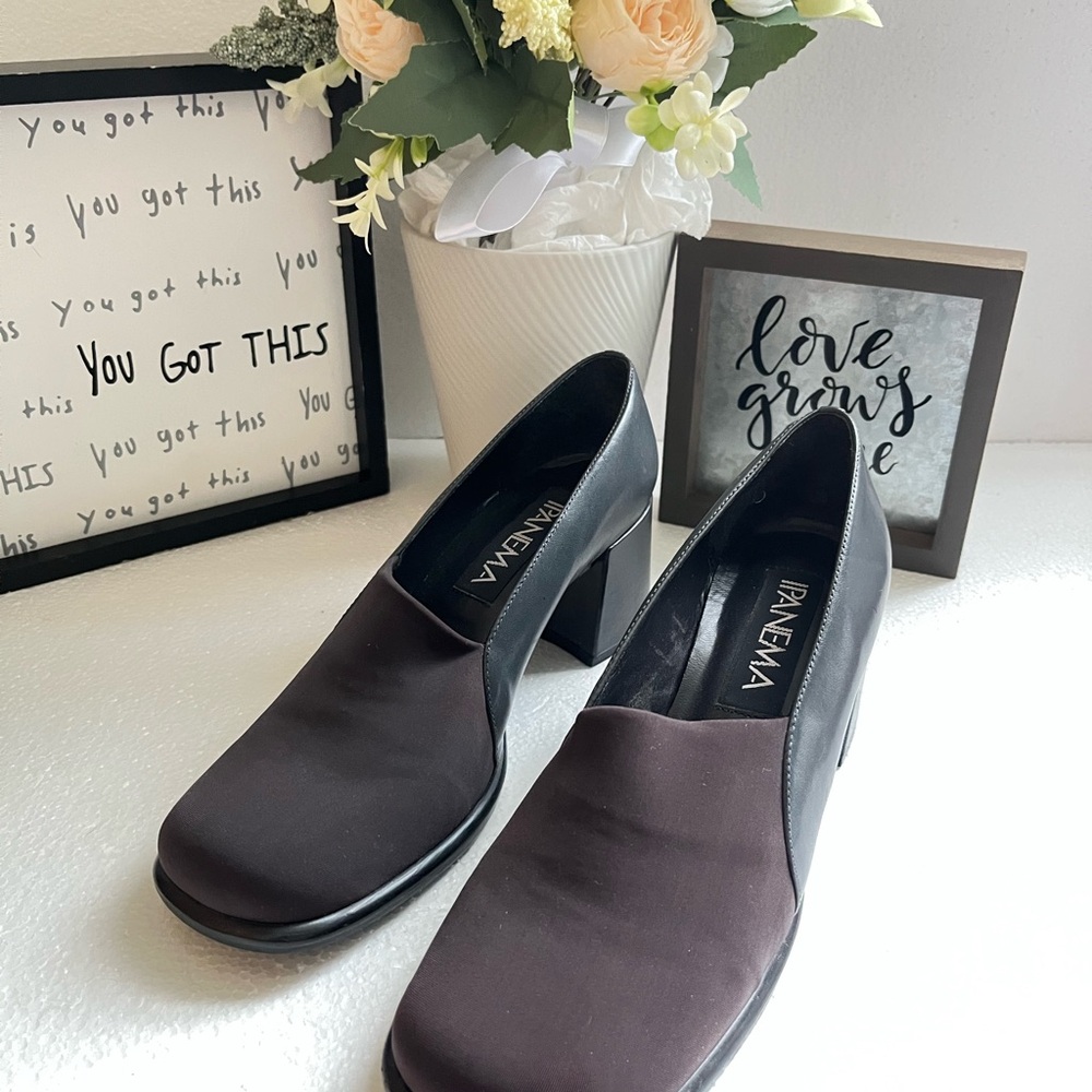 Ipanema Women's Black and Dark Brown Heels